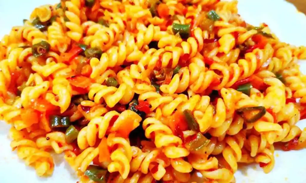 Masala pasta Recipe - পাস্তা খেতে ভালোবাসেন? আজই বানিয়ে ফেলুন বাঙালির স্বাদে মসলা পাস্তার রেসিপি। Jasmin Blog